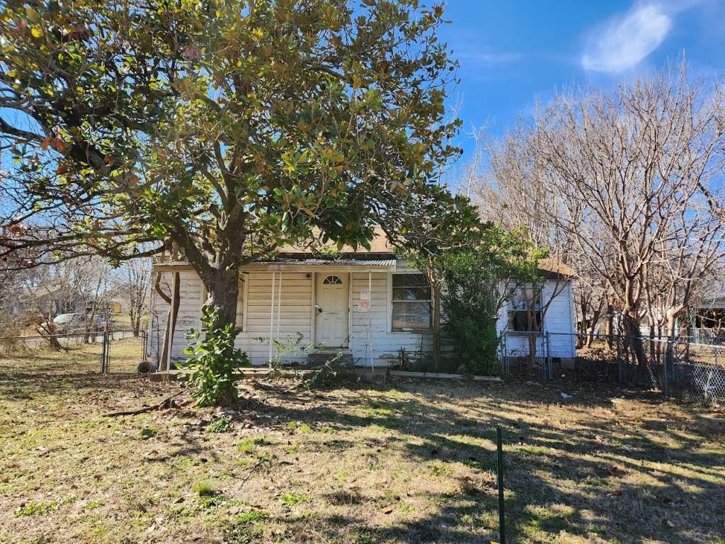 Real estate property located at 701 8th, Grayson, Veterans Heights, Denison, TX, US