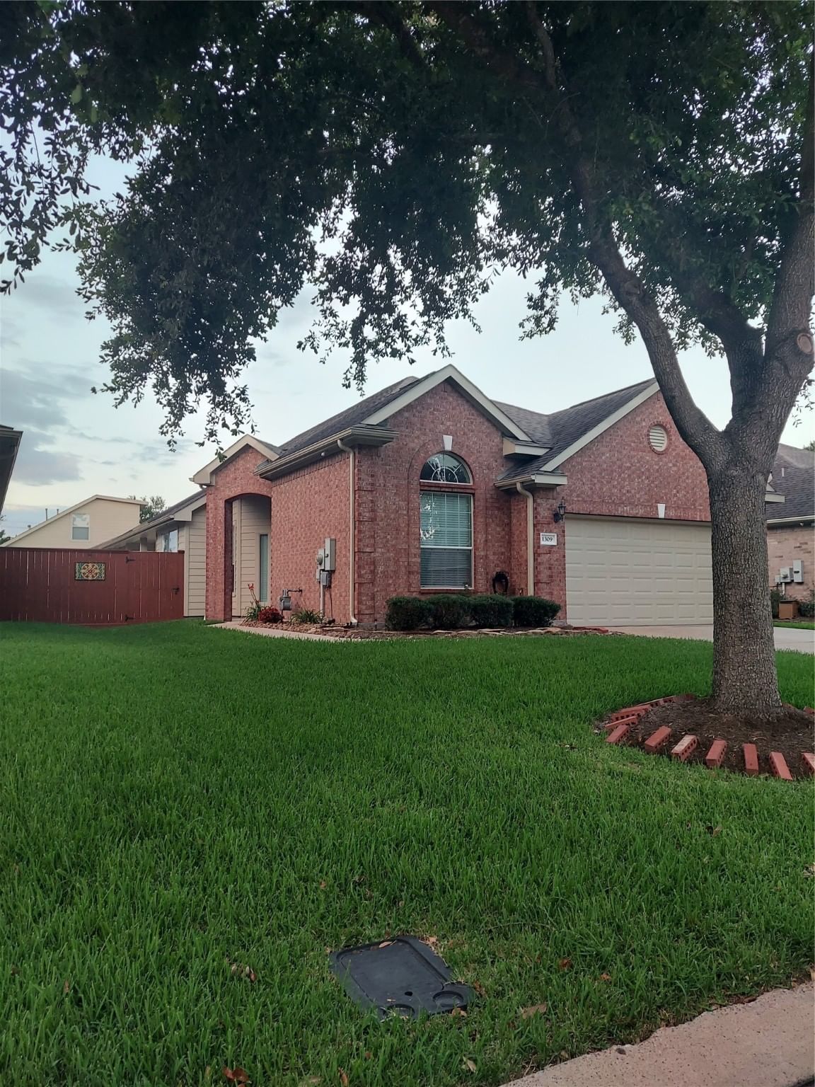 Real estate property located at 1309 Palermo, Harris, Bellavita At Green Tee Sec 03, Pearland, TX, US