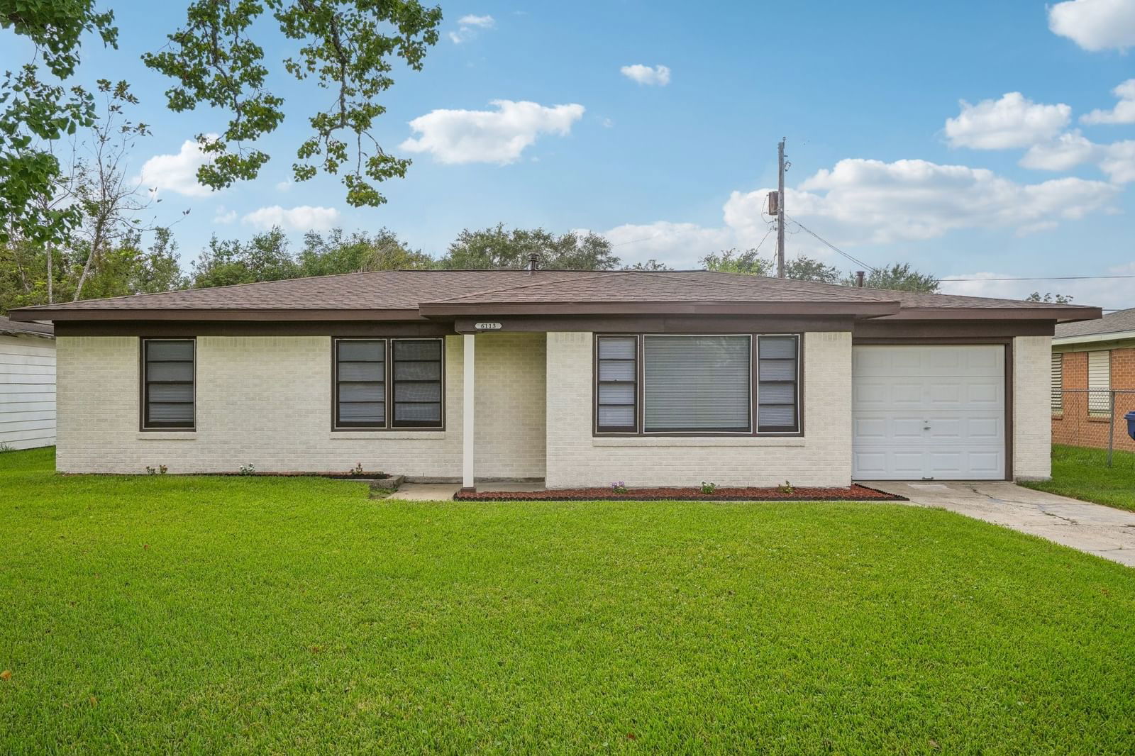 Real estate property located at 6113 Sapphire Ct, Galveston, Emerald Terrace, Texas City, TX, US