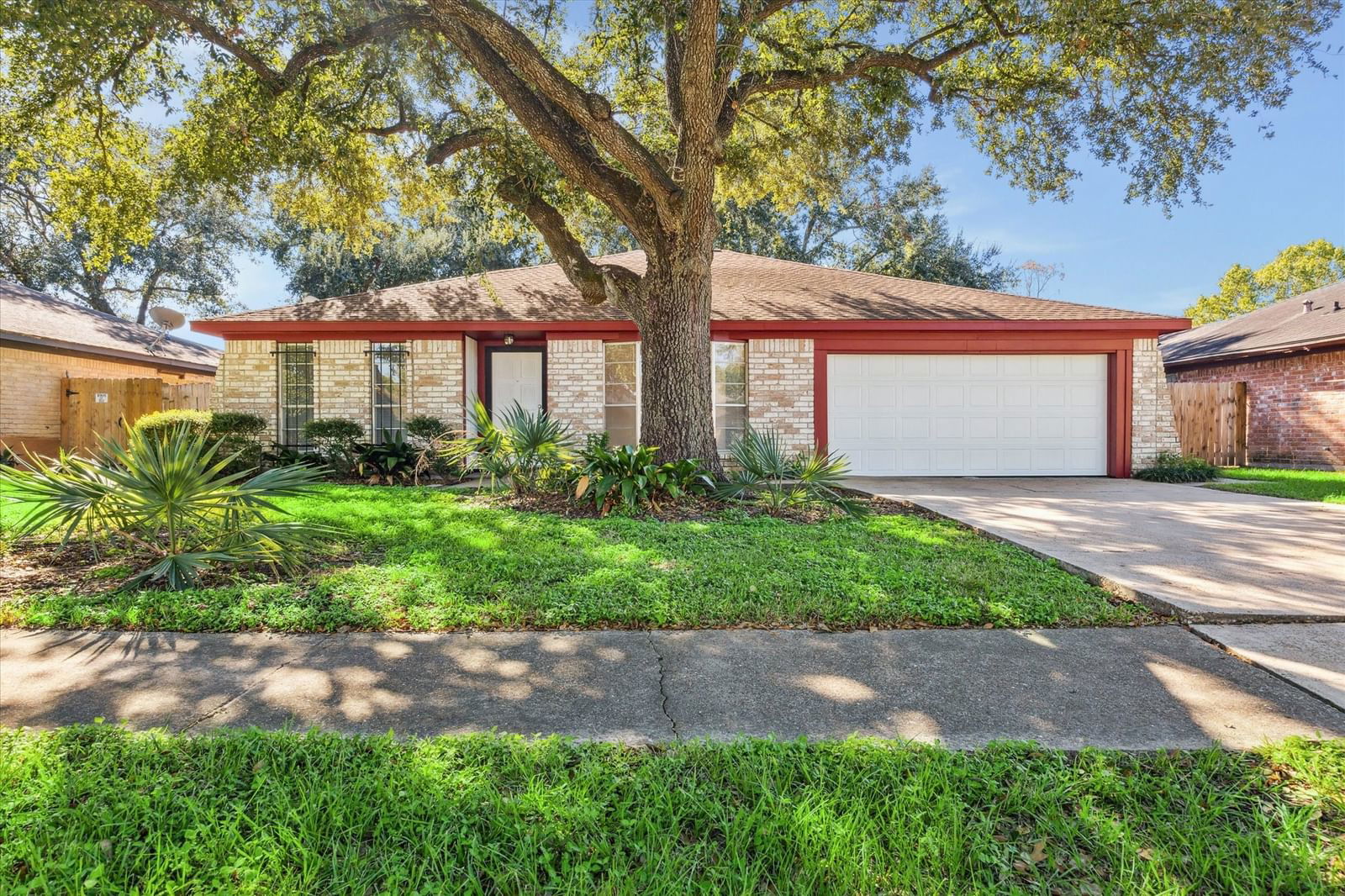 Real estate property located at 16319 Royal Mile, Harris, Glencairn Sec 01, Houston, TX, US