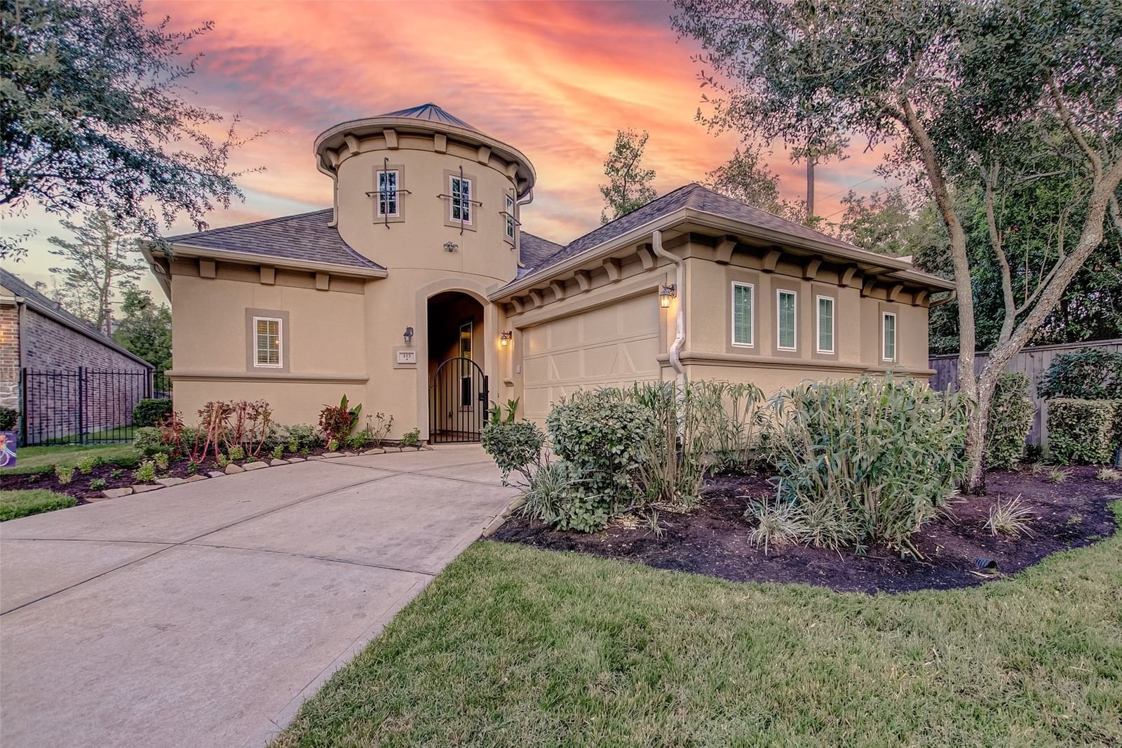 Real estate property located at 113 SUNDOWN RIDGE PLACE, Harris, The Woodlands Creekside Park West 16, Tomball, TX, US