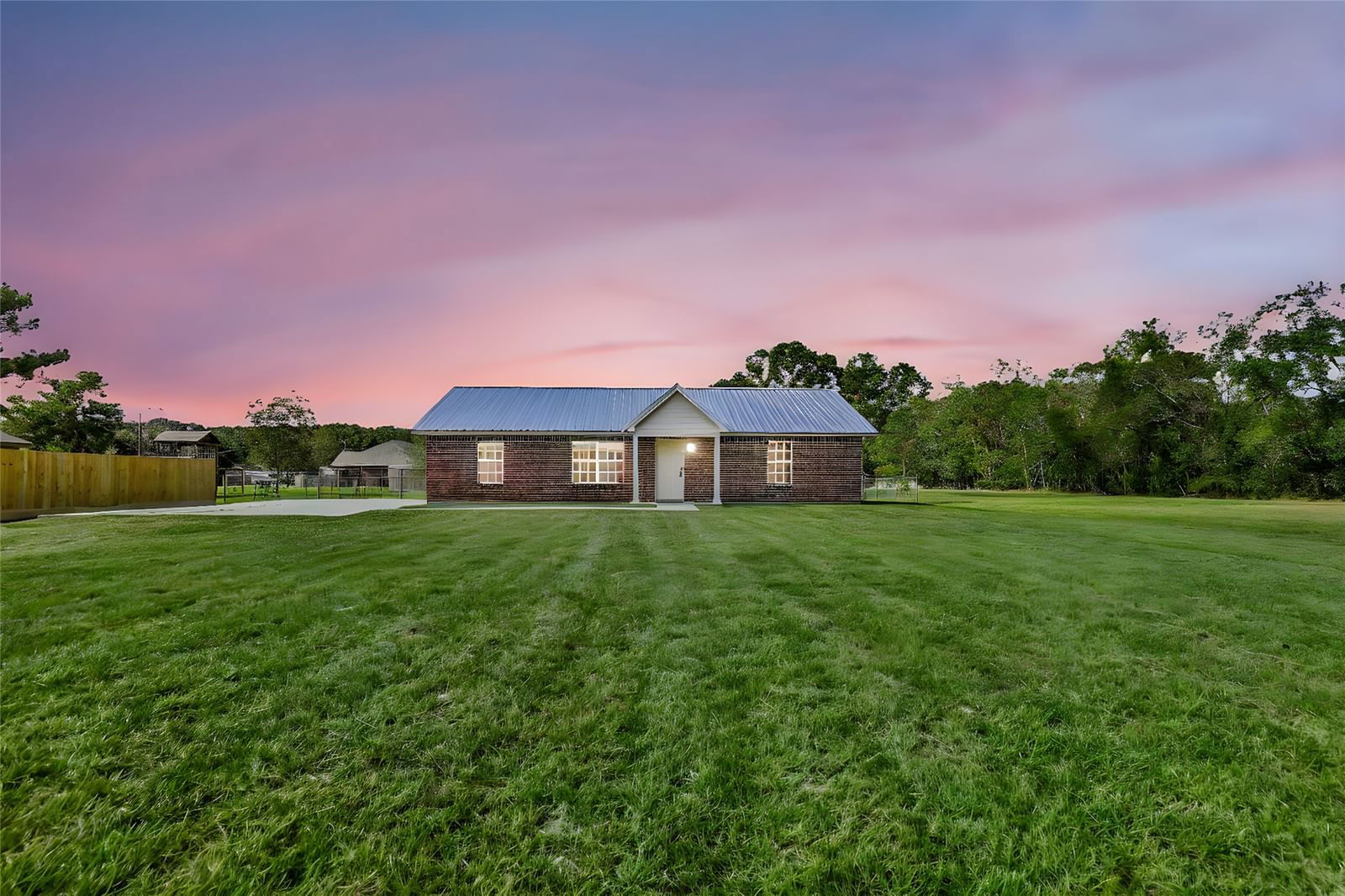 Real estate property located at 25 County Road 2208 1, Liberty, Shiloh Ridge, Cleveland, TX, US