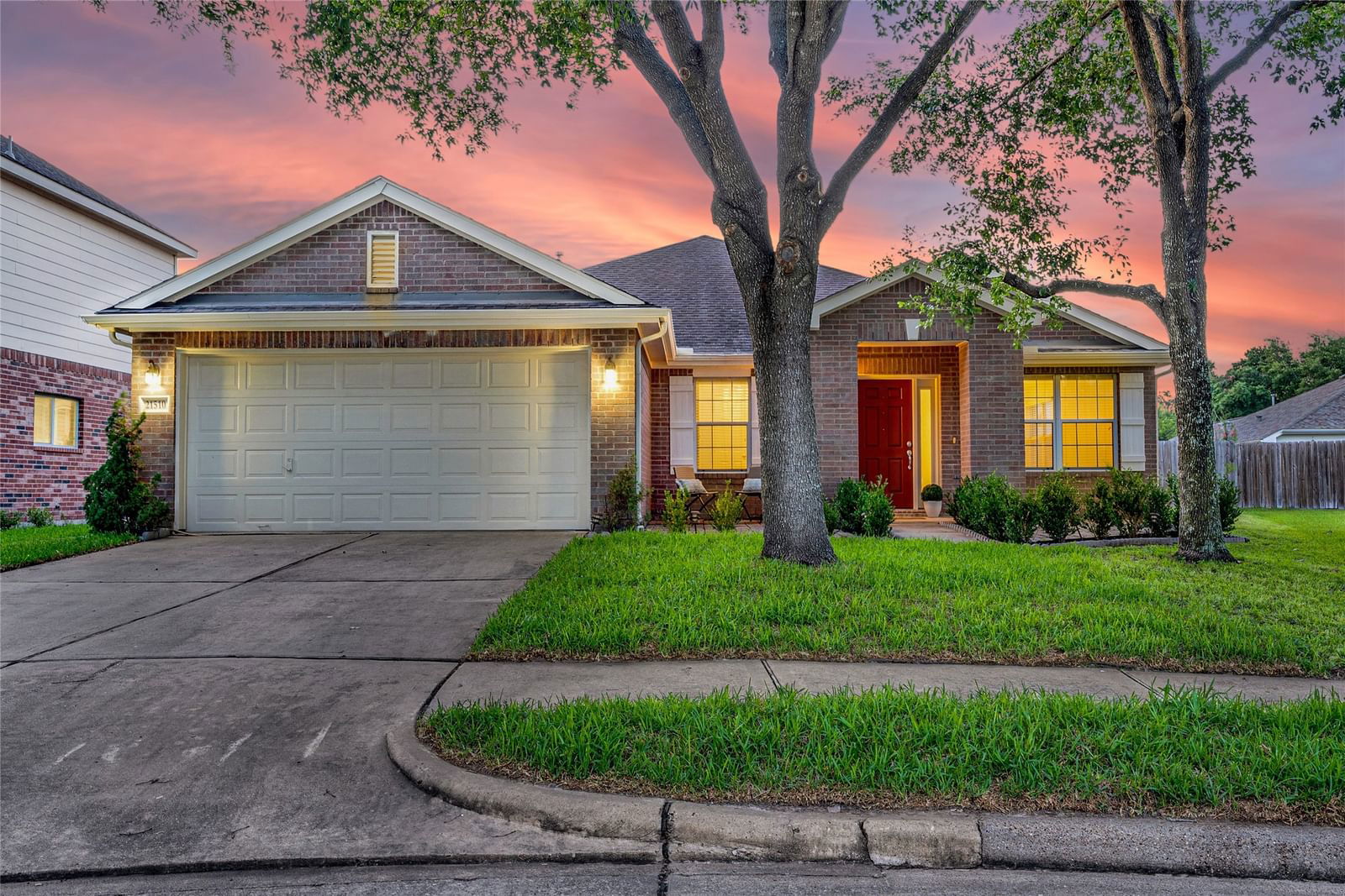 Real estate property located at 21510 Tallow Grove, Harris, Oak Park Trails, Katy, TX, US