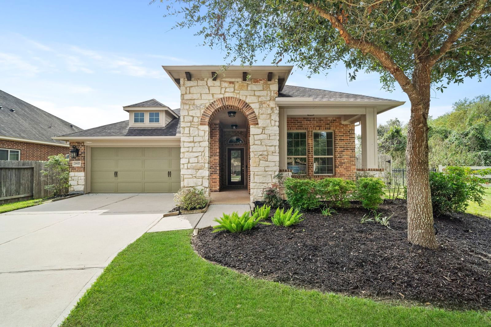 Real estate property located at 2927 Jadestone, Fort Bend, Rivers Edge, Richmond, TX, US