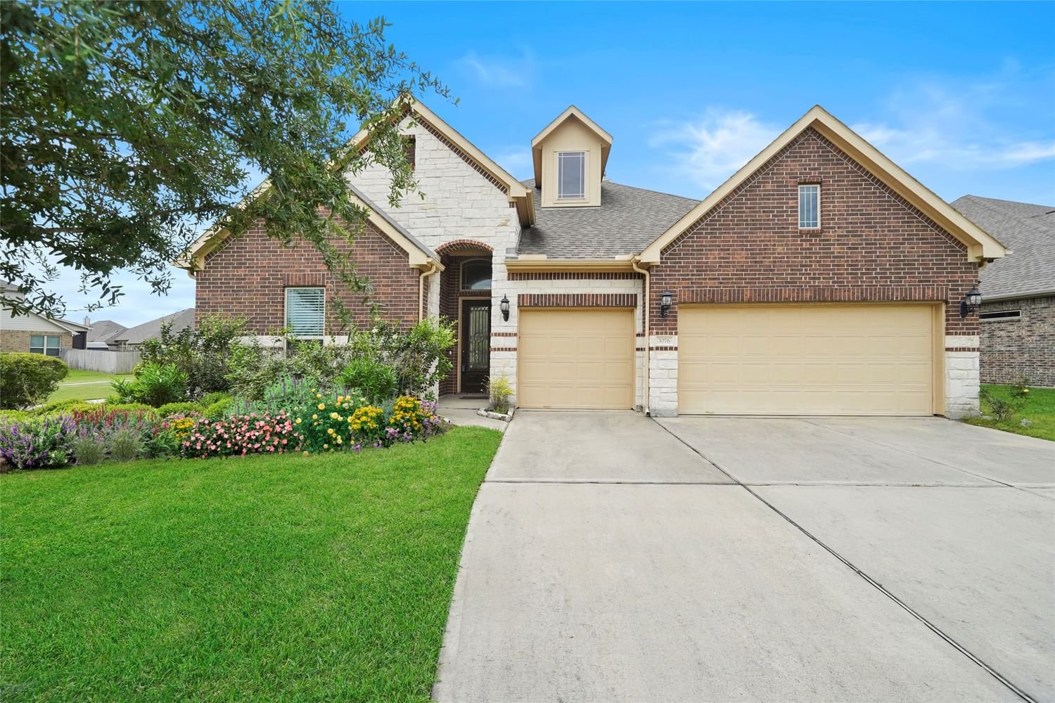 Real estate property located at 3076 Tradinghouse Creek, Galveston, Hidden Lakes Sec 4 Ph 1b 2014, League City, TX, US