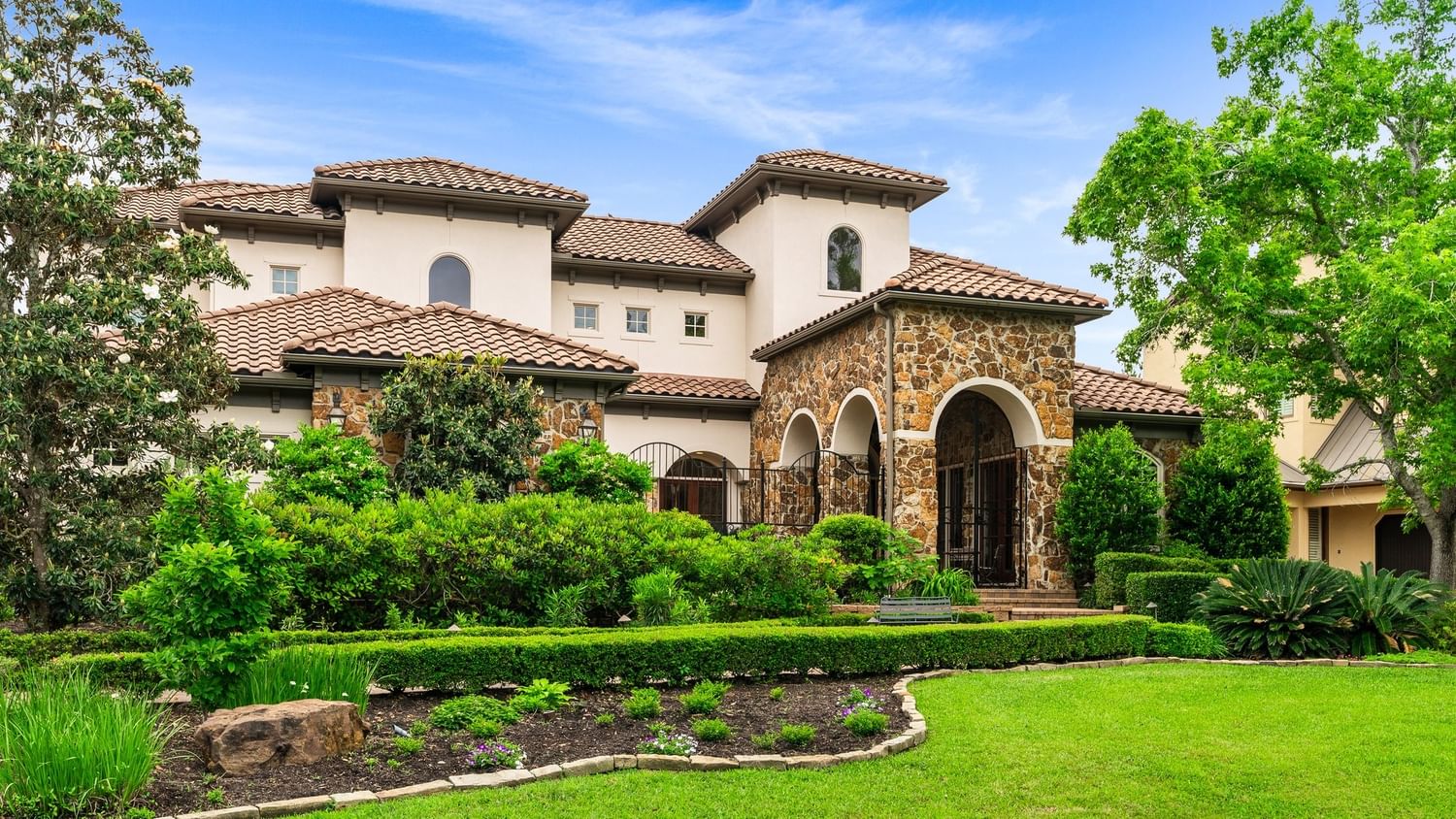 Real estate property located at 27 Player Green, Montgomery, Wdlnds Village Sterling Ridge, The Woodlands, TX, US