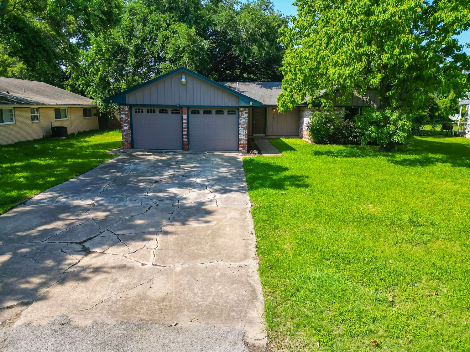 Real estate property located at 210 Meadowlawn, Harris, Shoreacres, Shoreacres, TX, US