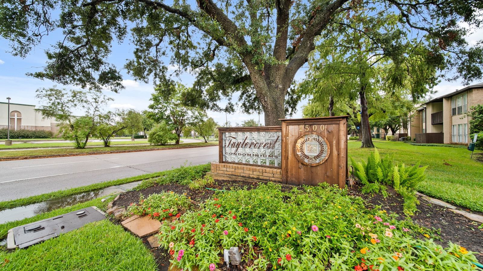 Real estate property located at 1500 Bay Area #126, Harris, Baywind Condo Sec 02, Houston, TX, US