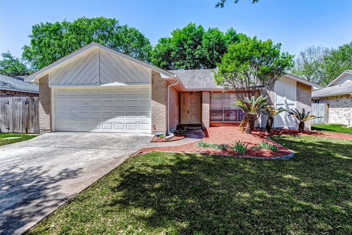 Real estate property located at 10022 Limewood, Fort Bend, Townewest Sec 4, Sugar Land, TX, US