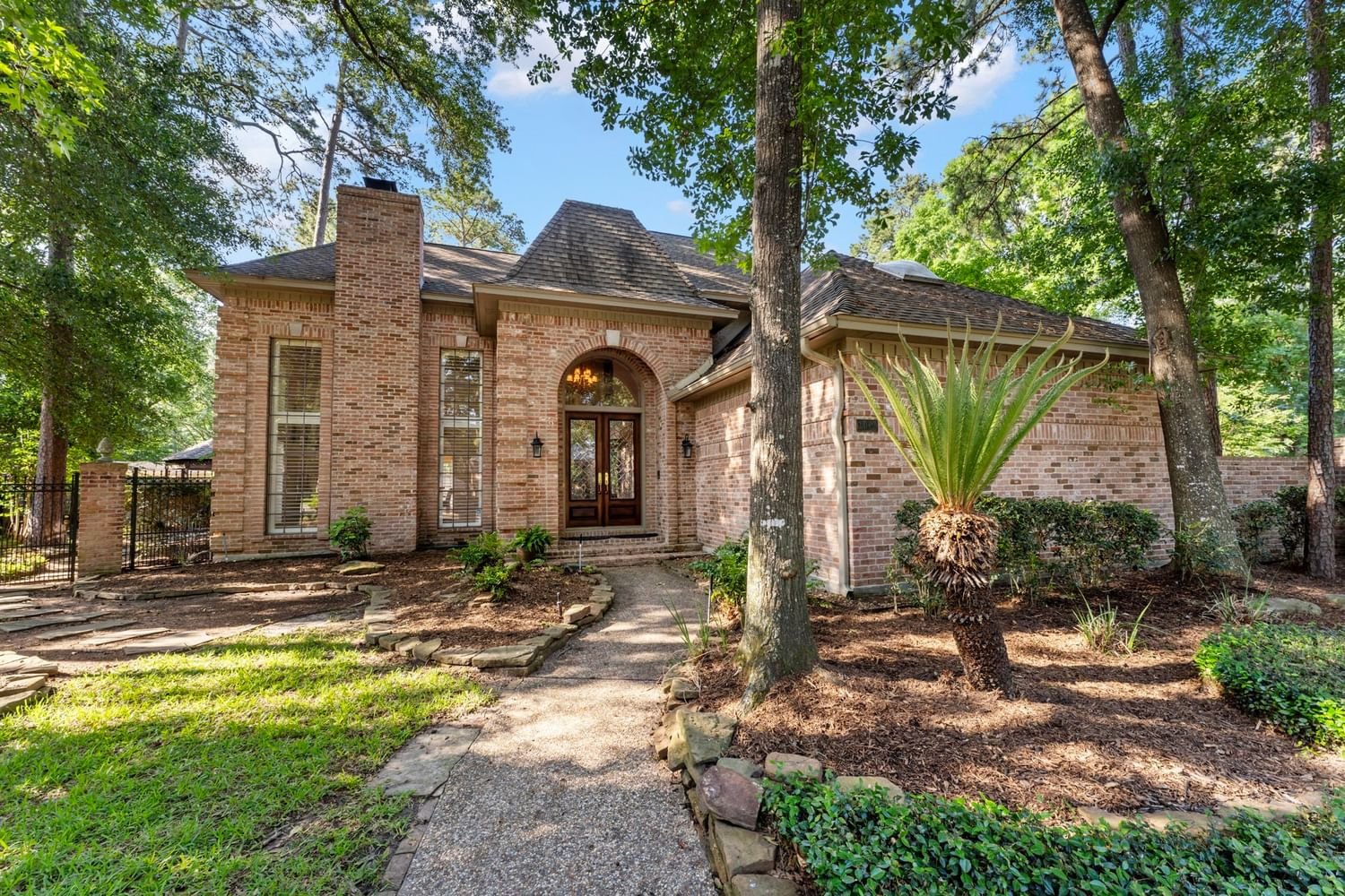 Real estate property located at 14035 Court Of Regents, Harris, Huntwick Forest Sec 05, Houston, TX, US