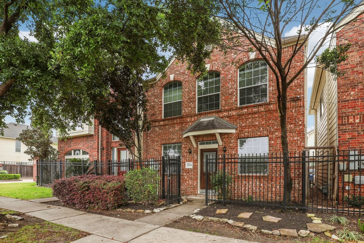 Real estate property located at 1704 Aden Mist, Harris, Midtown Village, Houston, TX, US