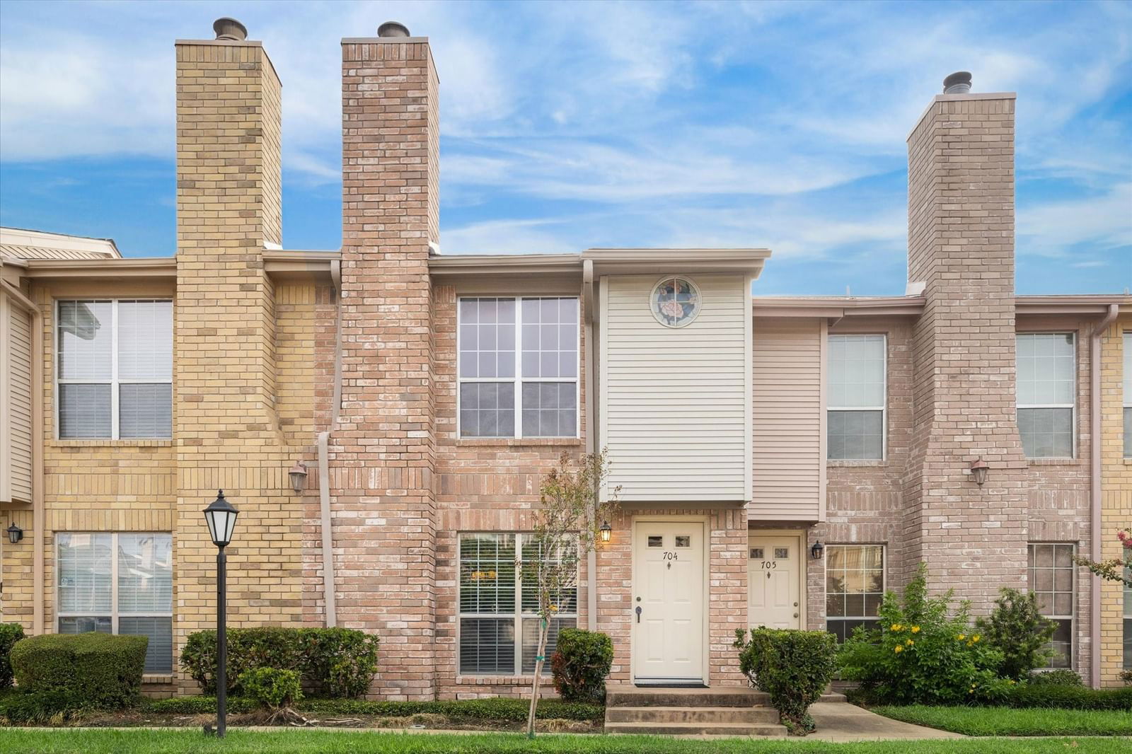 Real estate property located at 3100 Jeanetta #704, Harris, Chambord Condo Ph B, Houston, TX, US