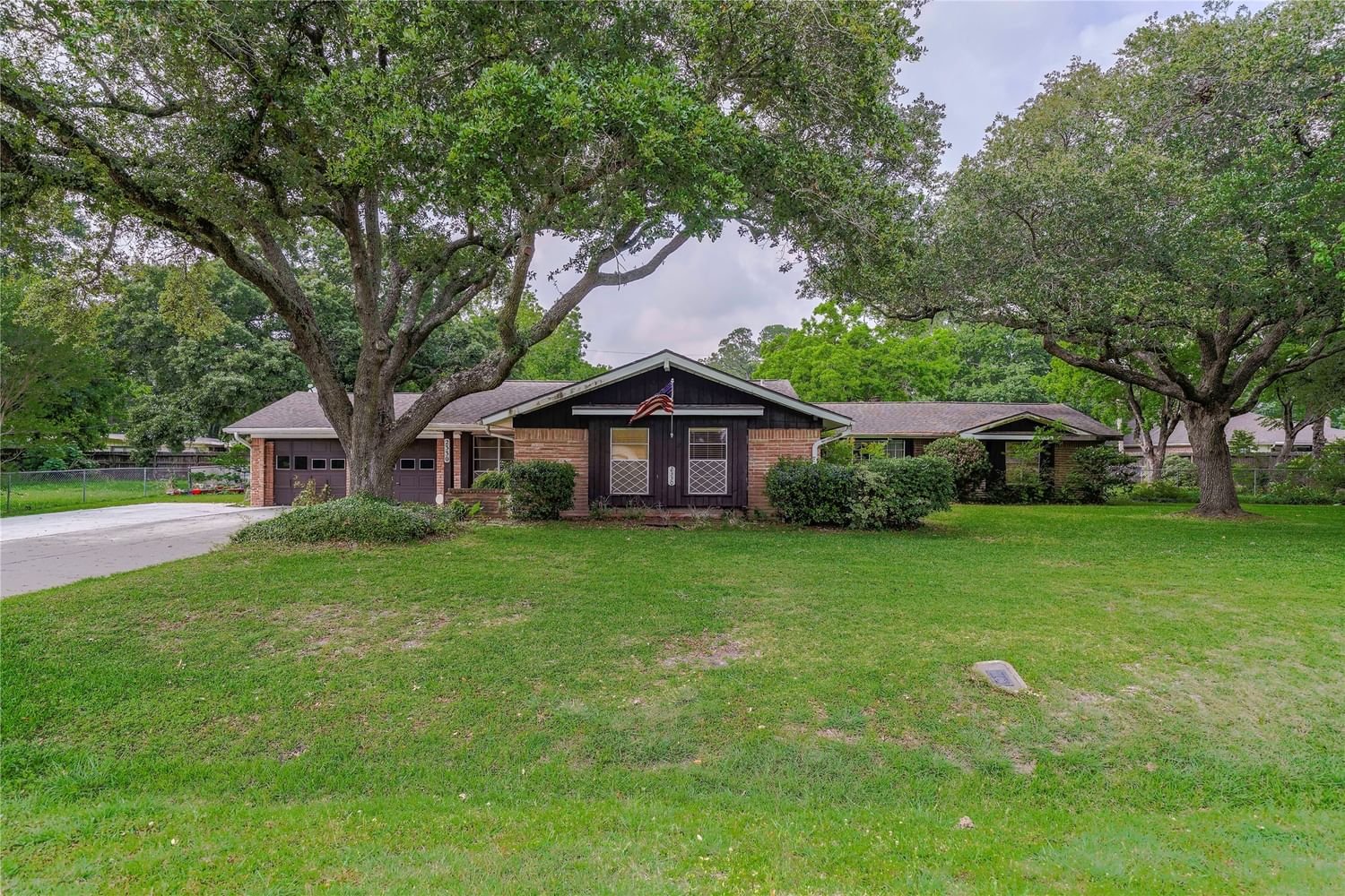 Real estate property located at 2330 Dumble, Brazoria, Dolly Callaway, Alvin, TX, US