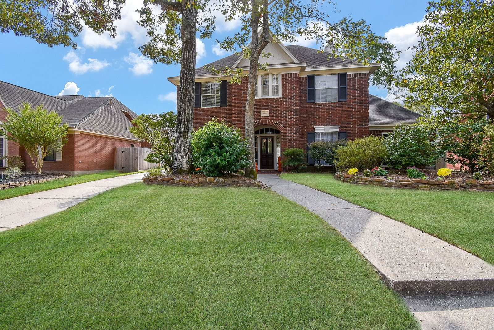 Real estate property located at 4214 Broadleaf, Harris, Greentree Village Sec 05, Houston, TX, US