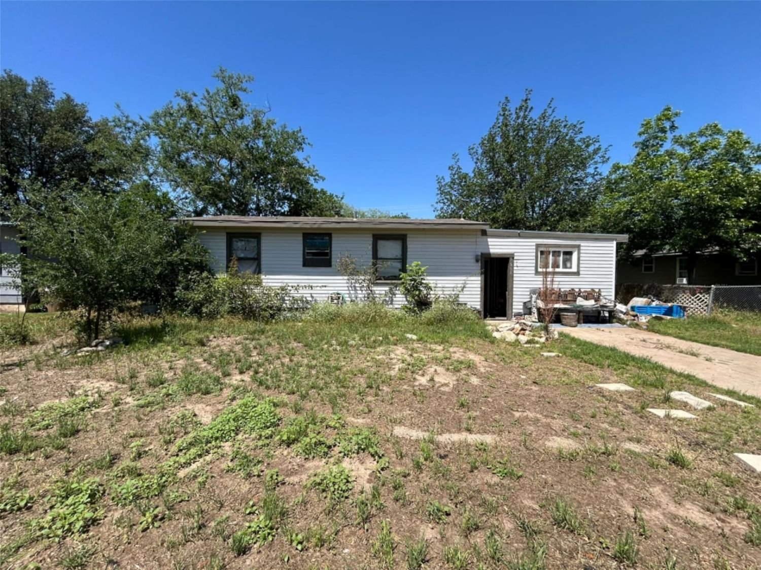 Real estate property located at 1641 Mission, Tom Green, Eveloyd Heights Add, San Angelo, TN, US