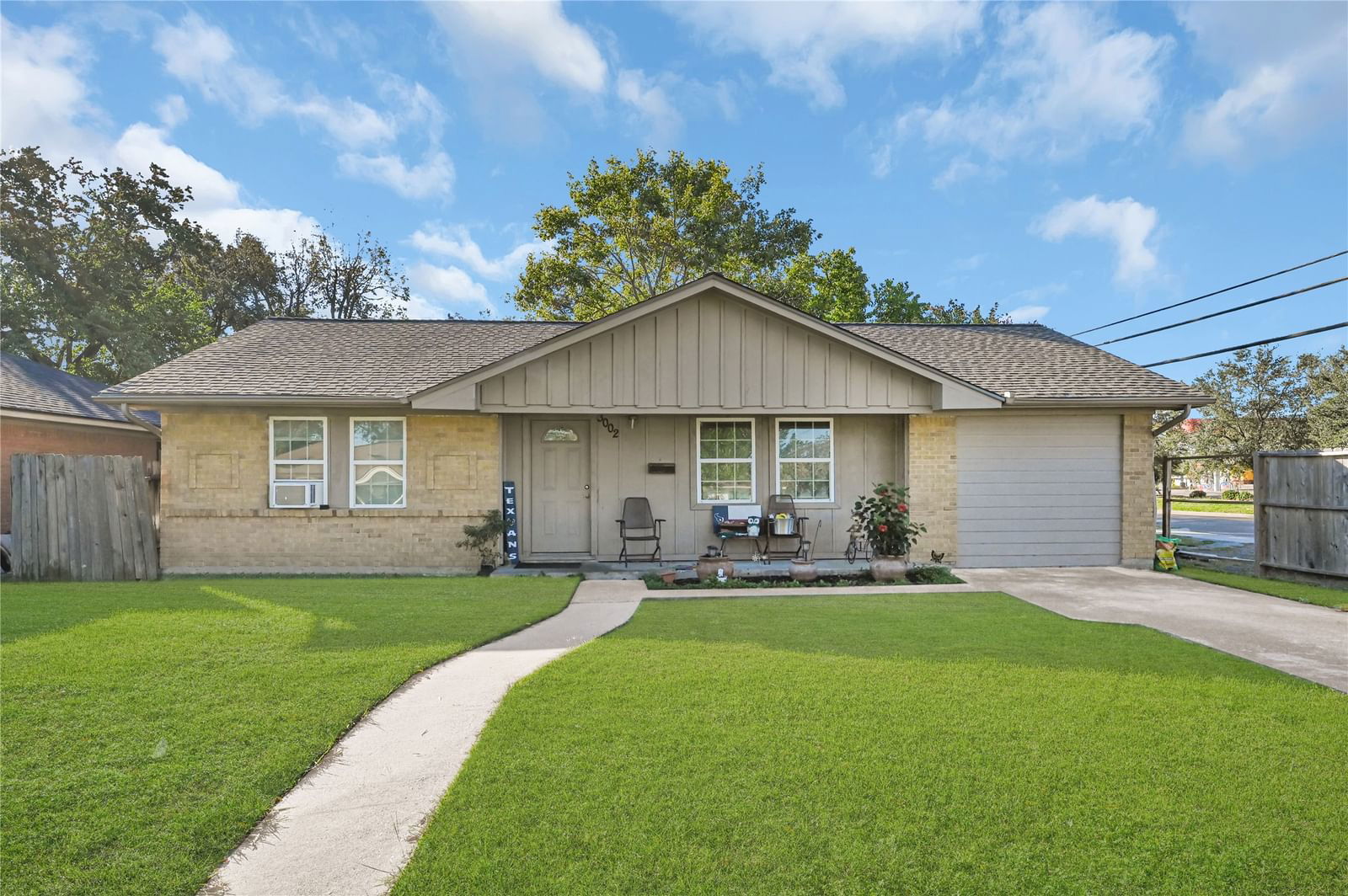 Real estate property located at 3002 Tanglebriar, Harris, Tanglebriar Sec 01, Pasadena, TX, US