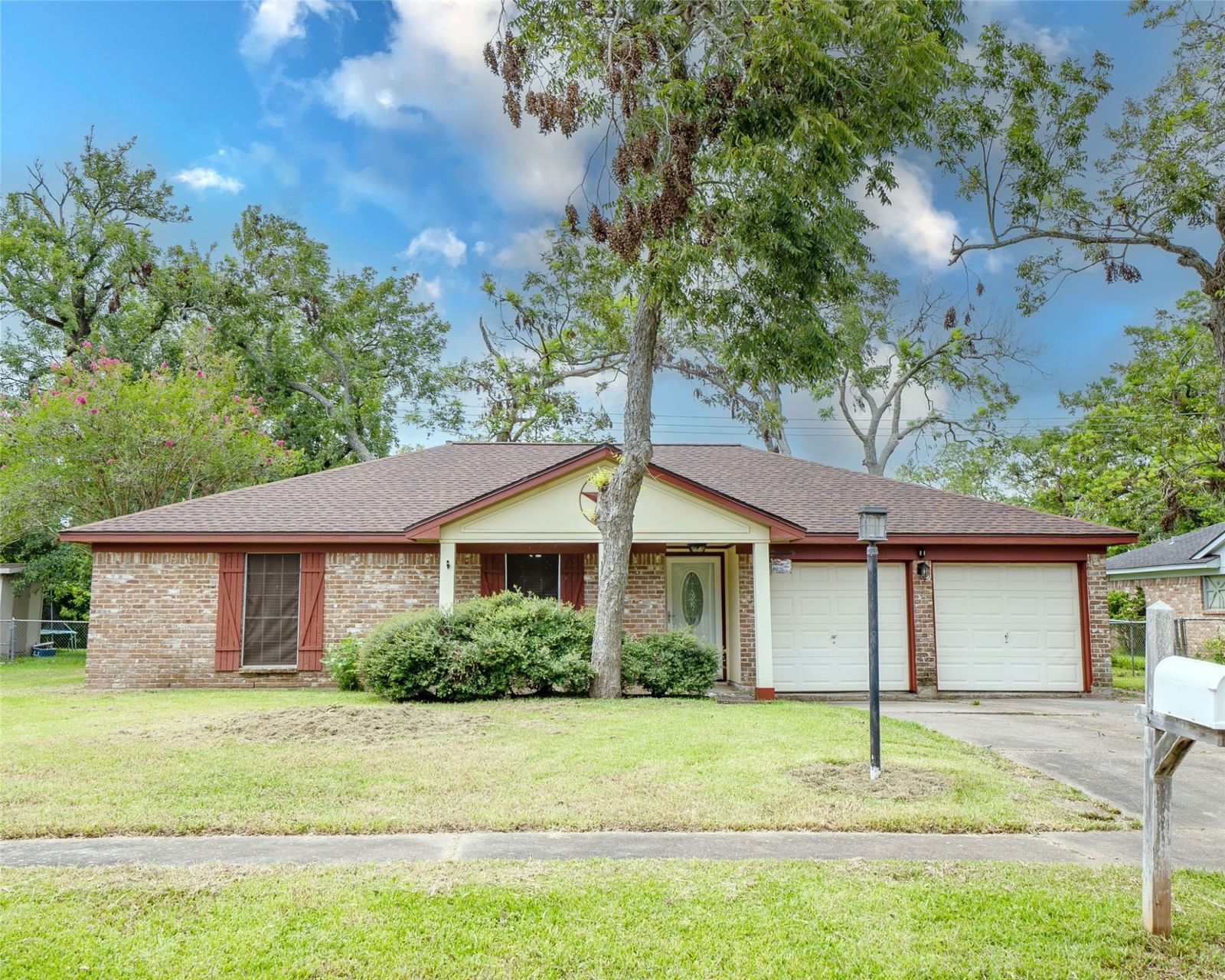 Real estate property located at 127 Dogwood, Brazoria, Magnolia Park Sec 1 Lake Jack, Lake Jackson, TX, US