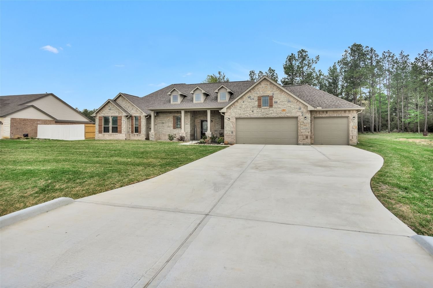Real estate property located at 16743 Rockwall, Montgomery, Deer Pines 03, Conroe, TX, US
