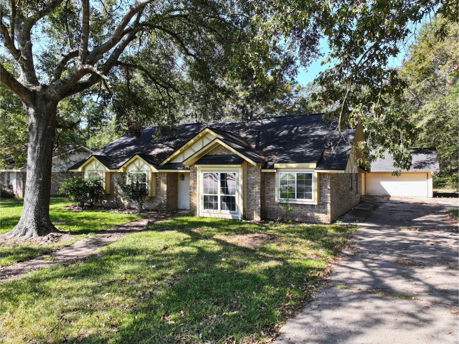 Real estate property located at 607 Dogwood Lane, Montgomery, Roman Forest, New Caney, TX, US