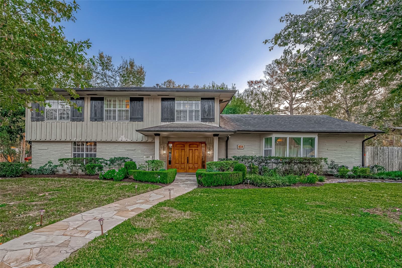 Real estate property located at 1003 Chamboard, Harris, Shepherd Park Plaza, Houston, TX, US