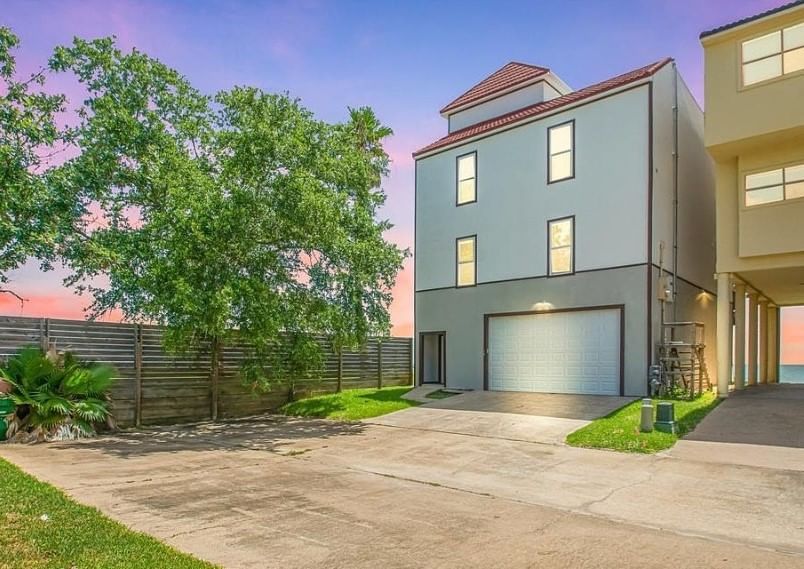 Real estate property located at 2102 Todville #12, Harris, Edgewater Th, Seabrook, TX, US