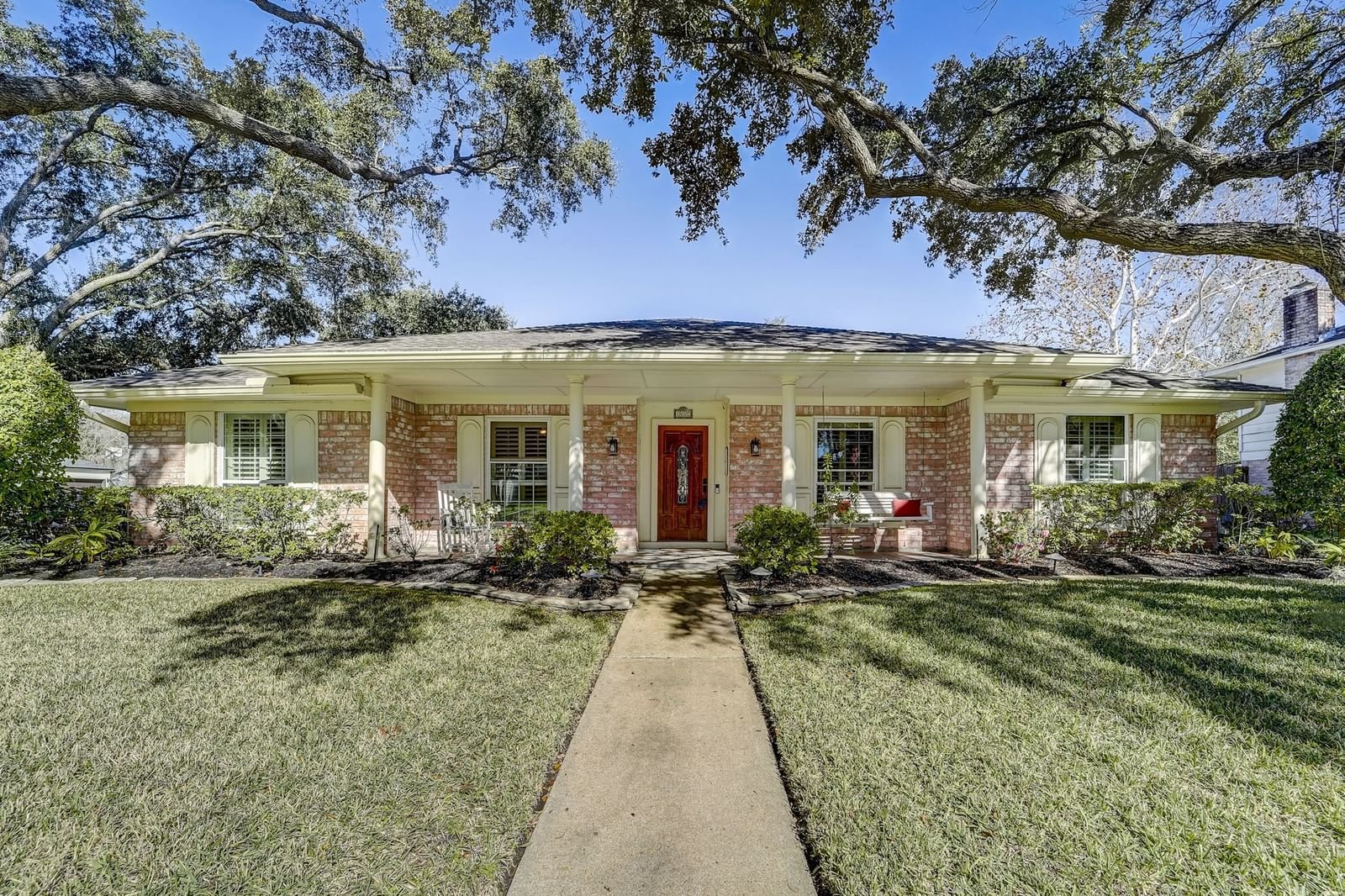 Real estate property located at 18102 Oakhampton, Harris, Deerfield Village Sec 01, Houston, TX, US