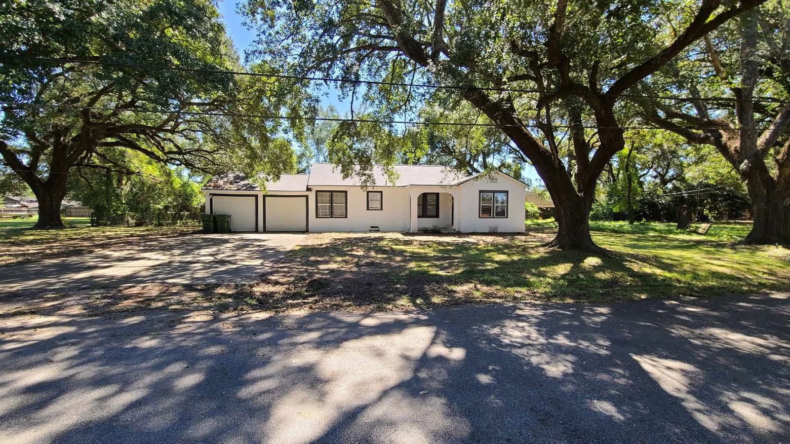 Real estate property located at 1812 Willow, Liberty, Rye Smith & Adams Tr, Liberty, TX, US