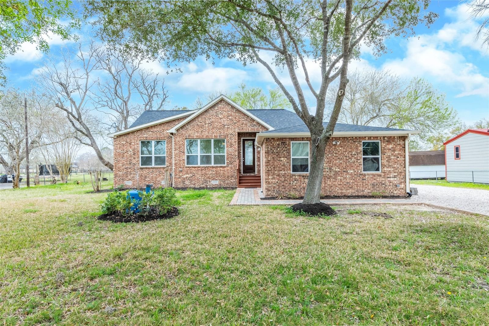 Real estate property located at 242 County Road 291, Brazoria, Mooreland #1, Alvin, TX, US