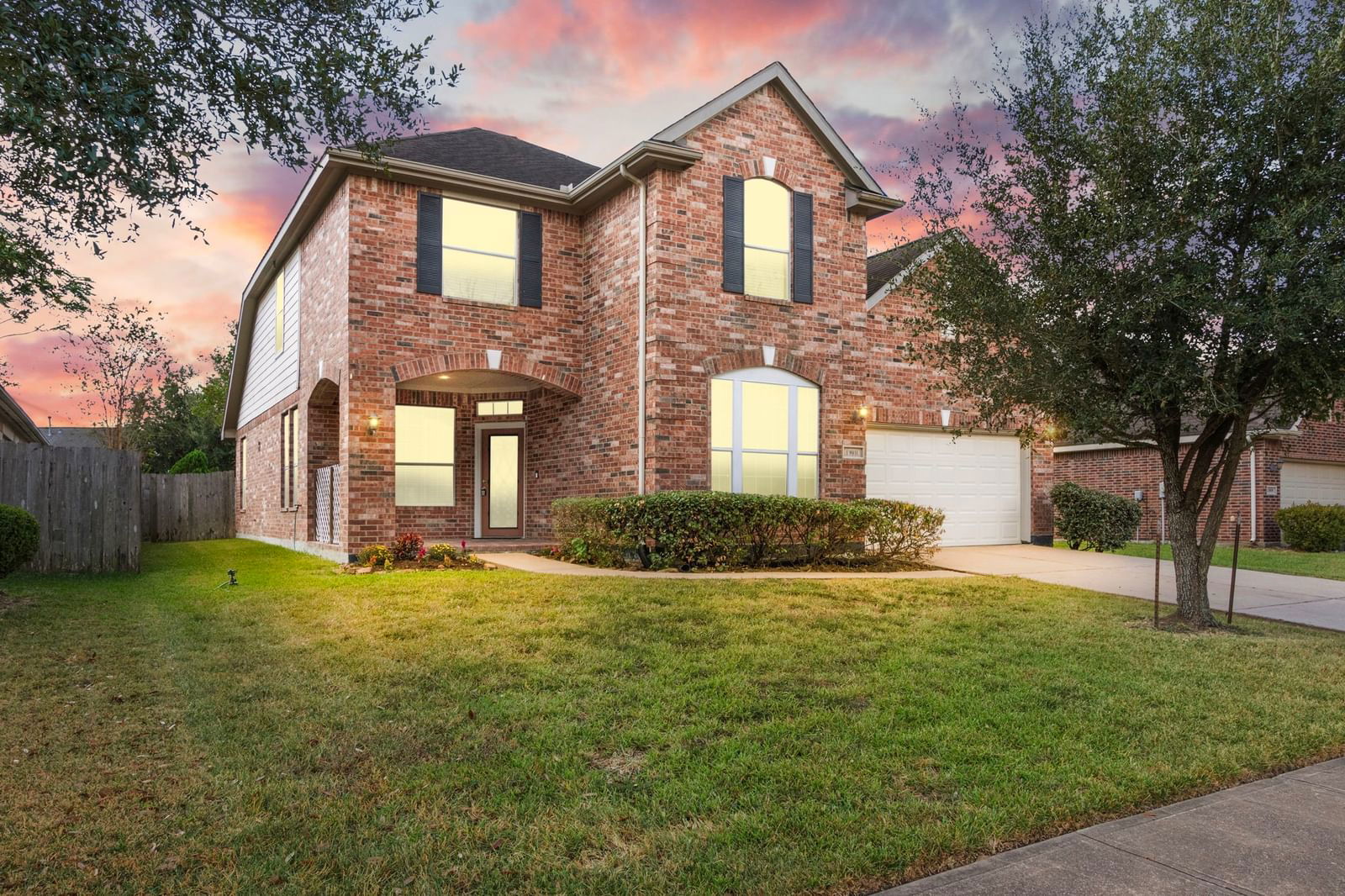 Real estate property located at 13931 Charterhouse, Fort Bend, The Reserve At Glen Laurel Sec 1, Sugar Land, TX, US