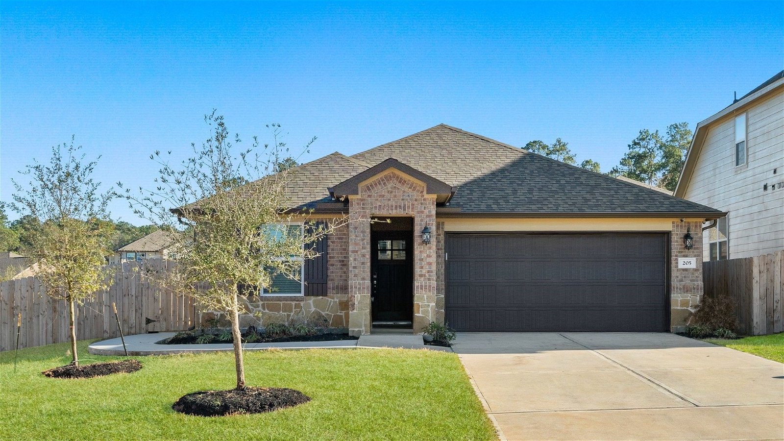 Real estate property located at 205 Cresta Cove, Montgomery, Montgomery, TX, US