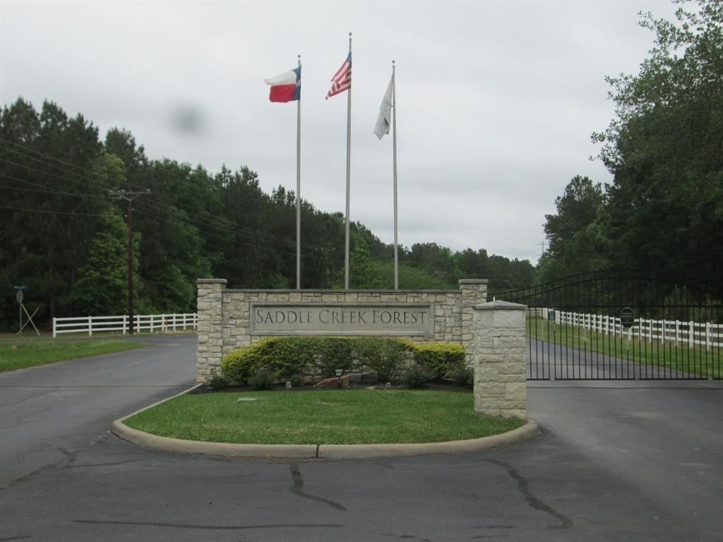 Real estate property located at 8103 Buck Skin Lane, Grimes, Saddle Creek Forest, Waller, TX, US