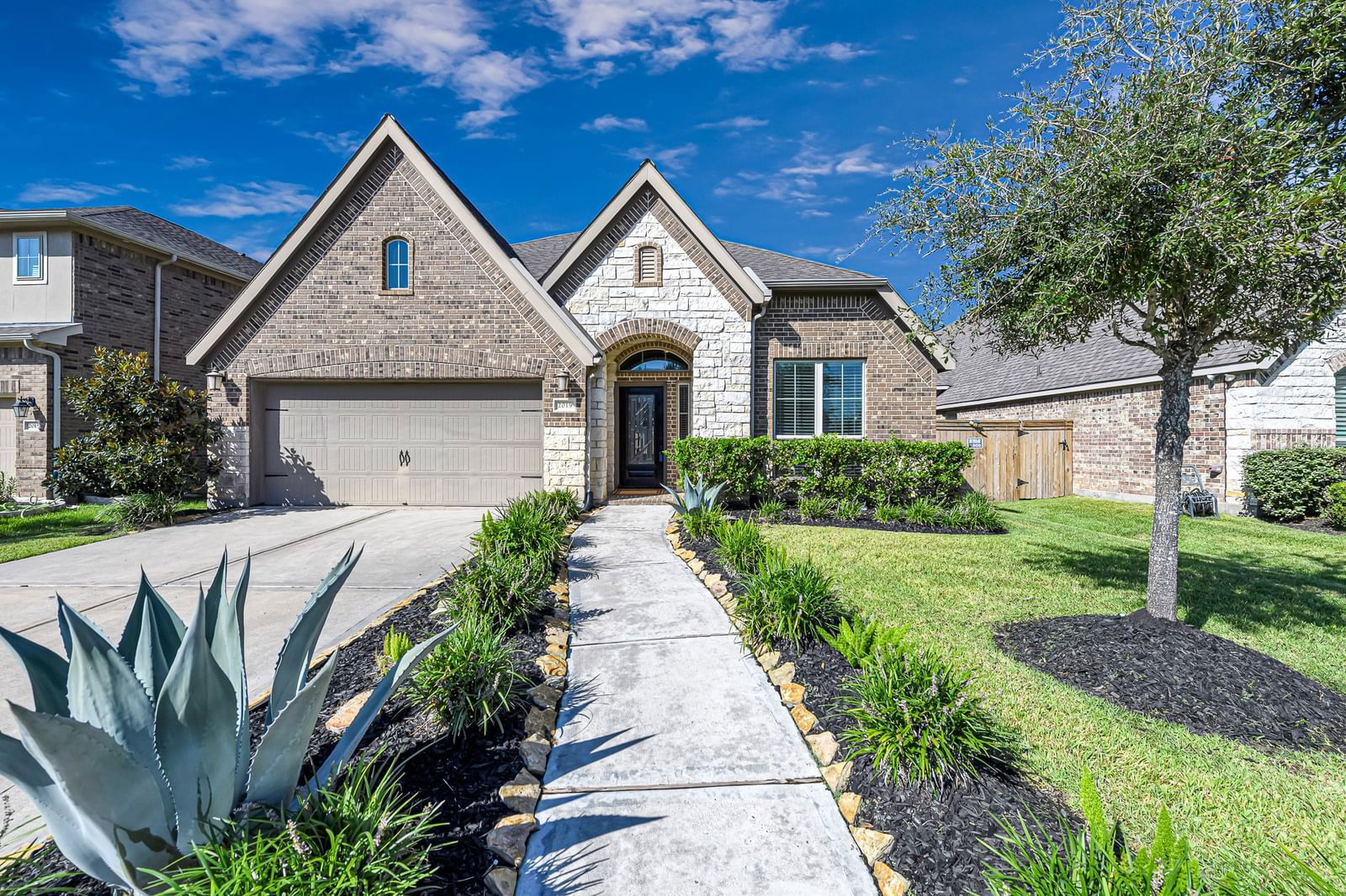 Real estate property located at 2019 Deer Valley, Fort Bend, Sienna Plantation, Missouri City, TX, US