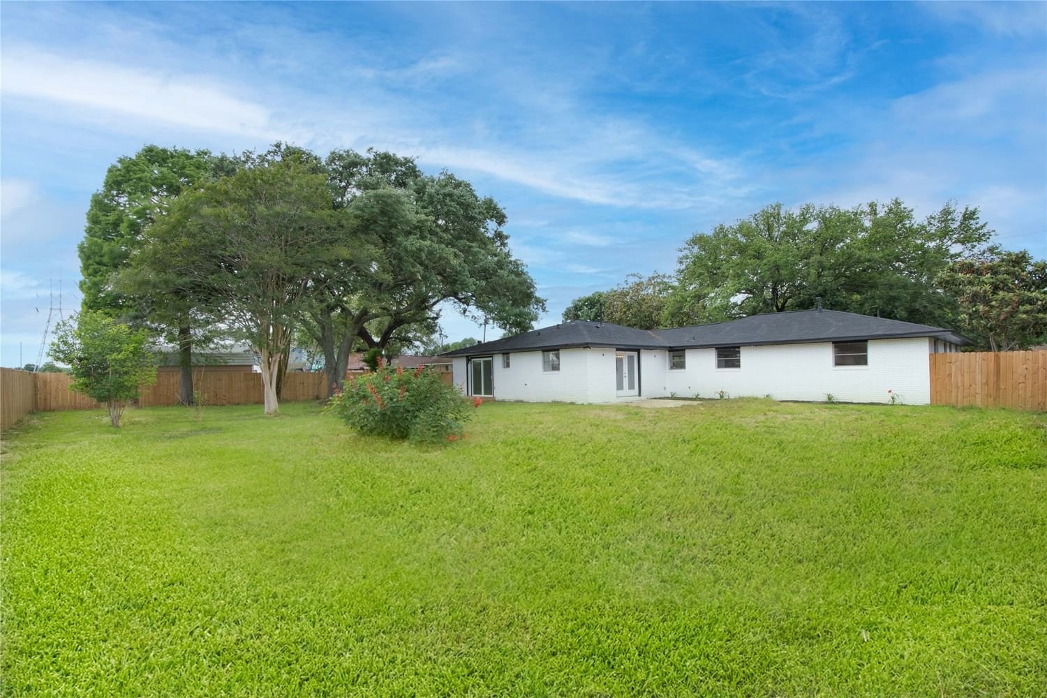 Real estate property located at 808 Avenue, Harris, South Houston, TX, US