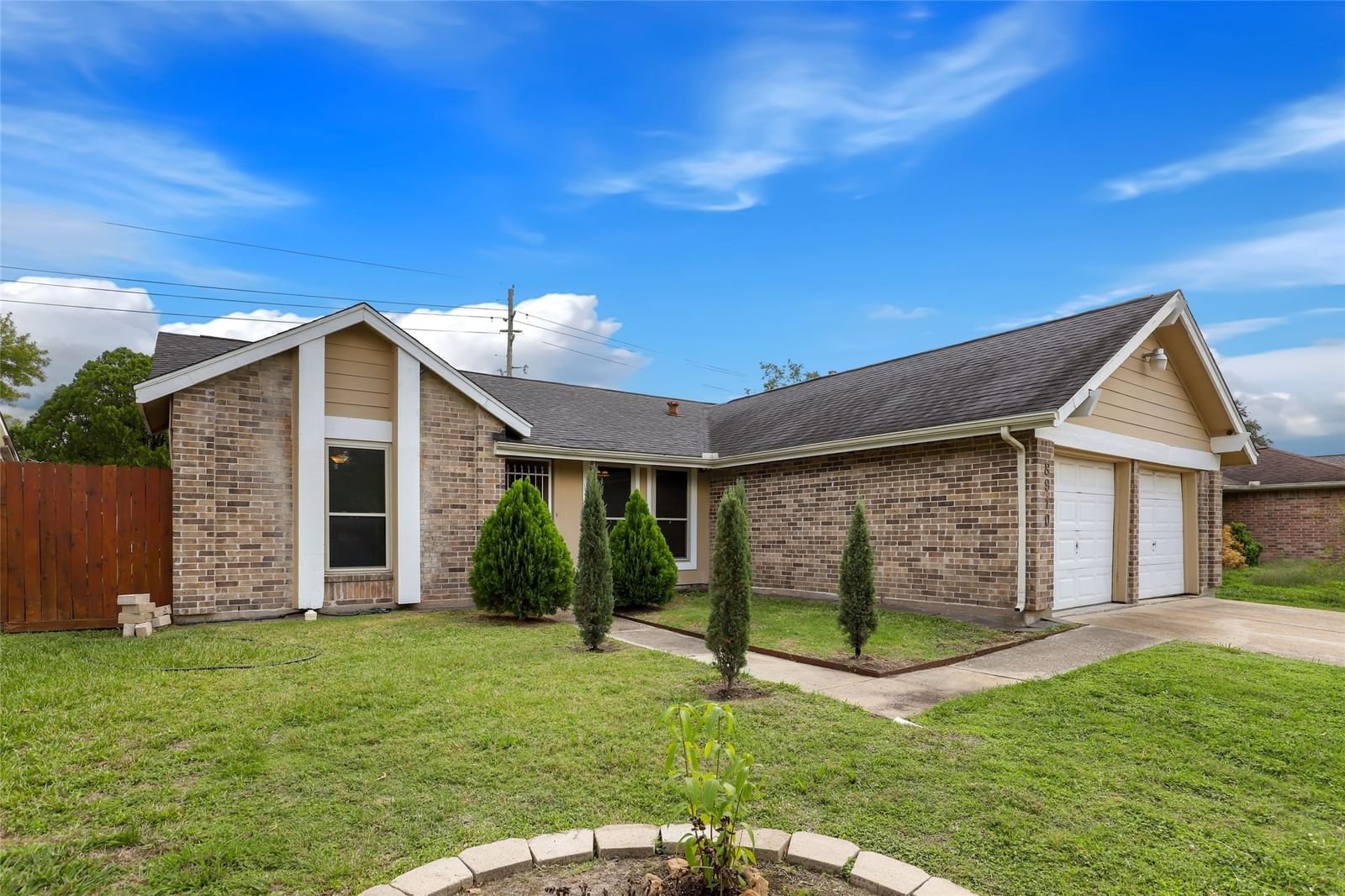 Real estate property located at 8910 Enchanted Forest, Harris, Inwood North, Houston, TX, US