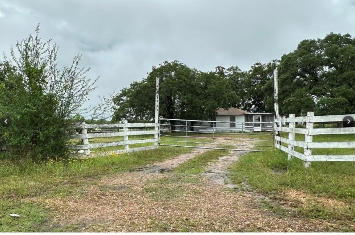 Real estate property located at 2932 CR 118, Lee, Nails Creek, Giddings, TX, US