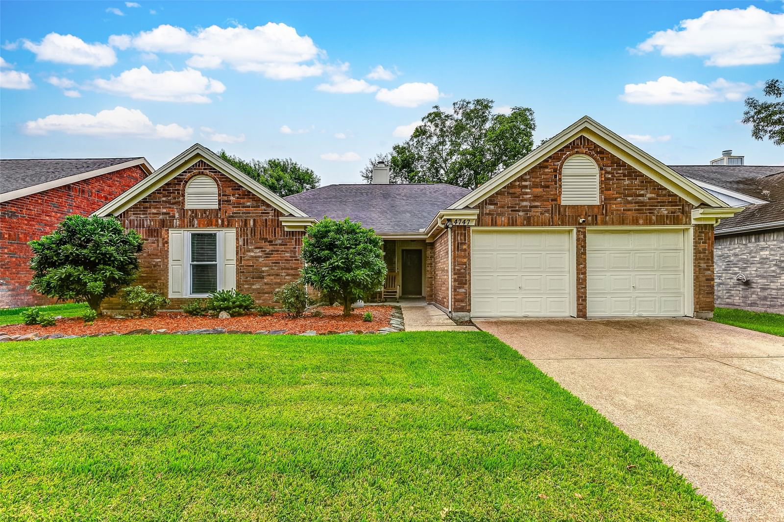 Real estate property located at 4747 Cavern, Harris, Heritage Park Sec 12 Amd, Friendswood, TX, US