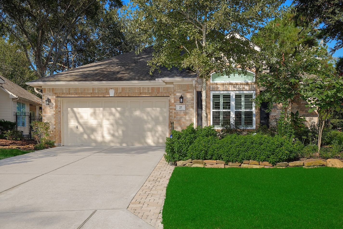 Real estate property located at 27 Lilac Ridge, Montgomery, Wdlnds Windsor Hills, Conroe, TX, US