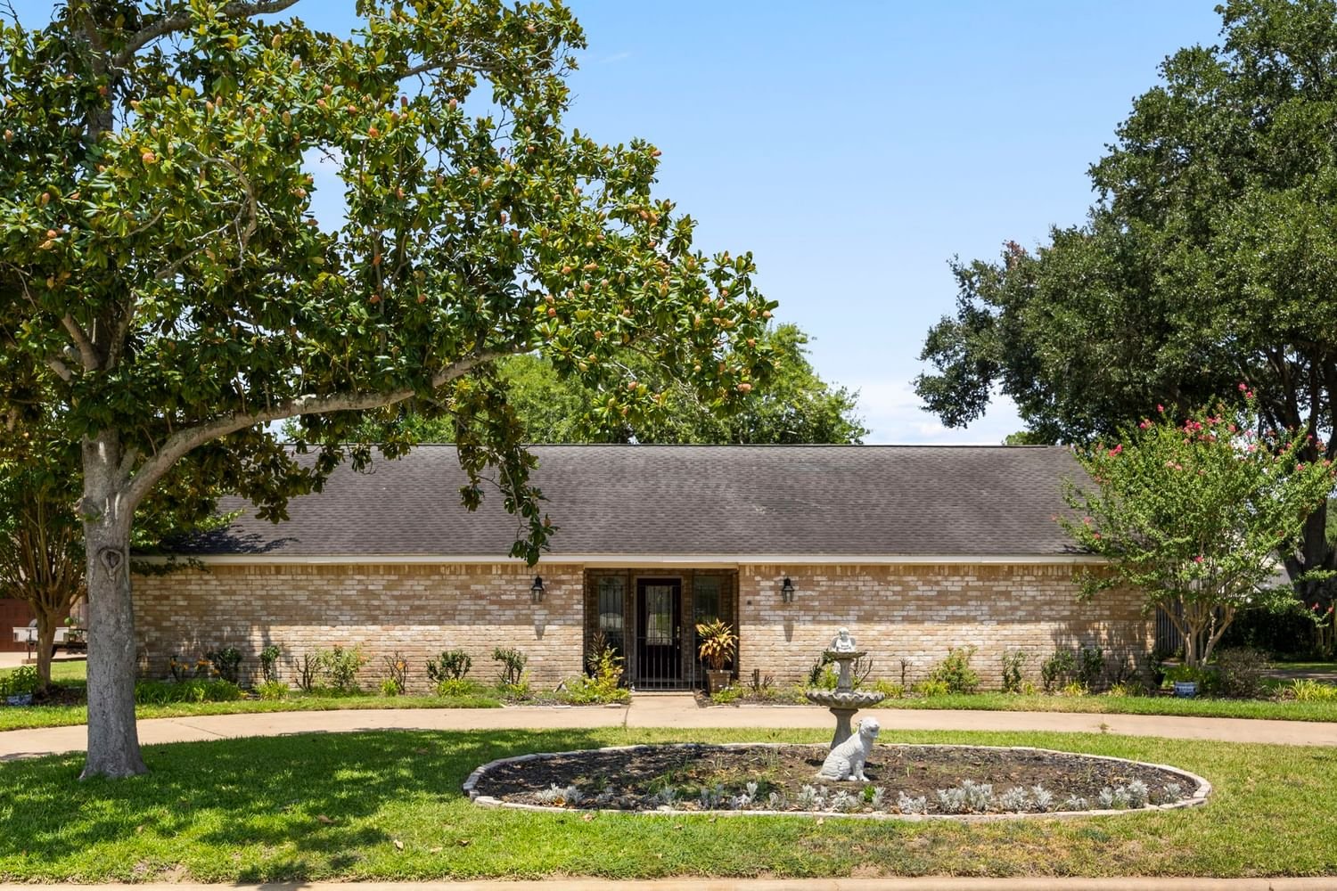 Real estate property located at 205 Meadow, Austin, Sealy, TX, US