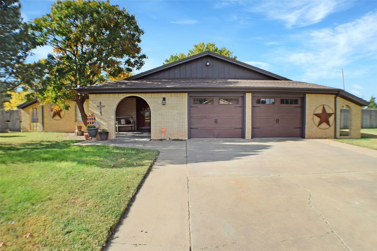 Real estate property located at 1507 7th, Parmer, Staley 03, Friona, TX, US