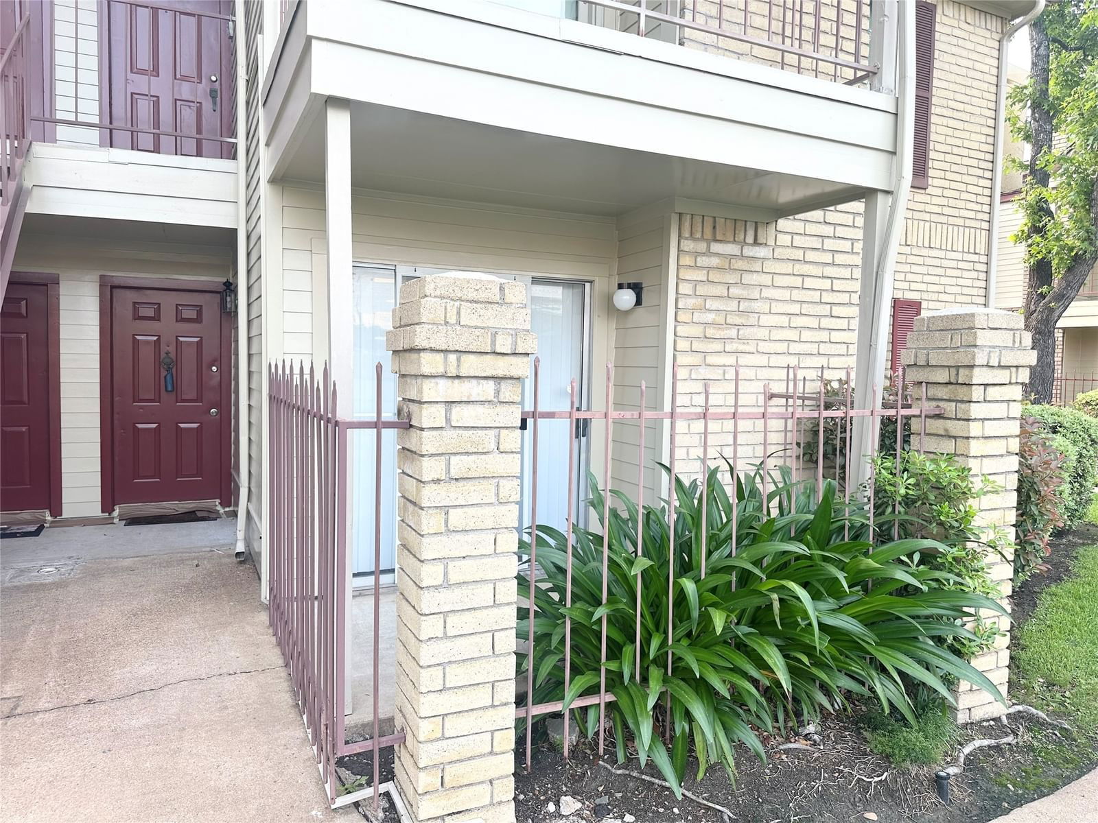 Real estate property located at 2120 El Paseo #2301, Harris, One Montreal Condo Ph C, Houston, TX, US