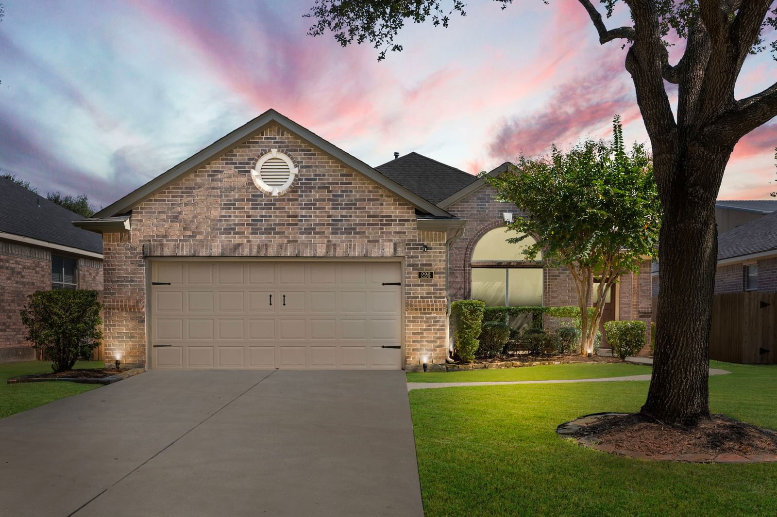 Real estate property located at 226 Briar Trace, Fort Bend, Rivers Edge, Richmond, TX, US