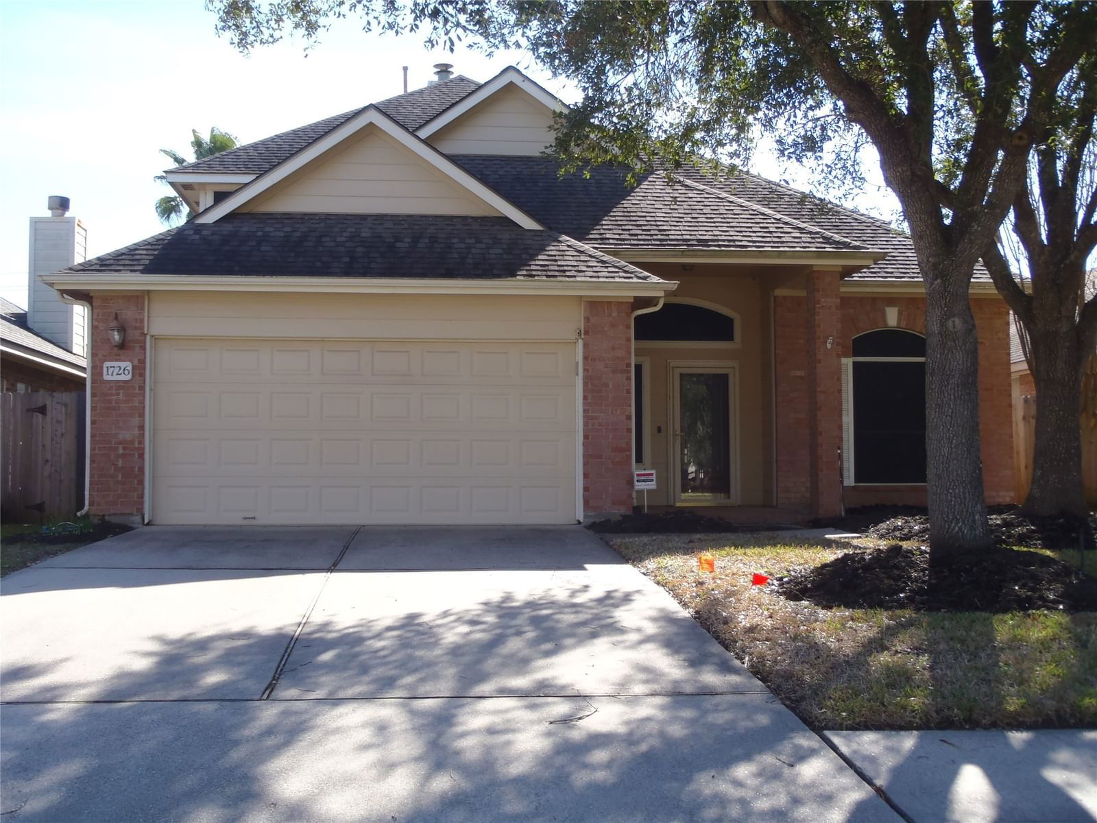 Real estate property located at 1726 Roaring Springs, Harris, Kirby Lake, Pasadena, TX, US