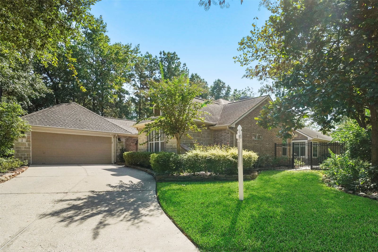 Real estate property located at 3 Dresden, Montgomery, Wdlnds Village Sterling Ridge 01, The Woodlands, TX, US