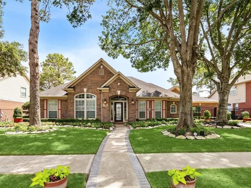 Real estate property located at 24519 Bay Hill, Fort Bend, Falcon Point, Katy, TX, US