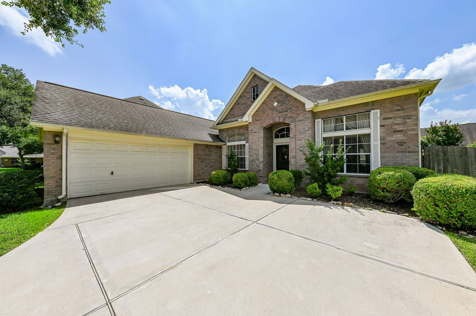 Real estate property located at 5811 Saber, Fort Bend, Brazos Landing, Sugar Land, TX, US