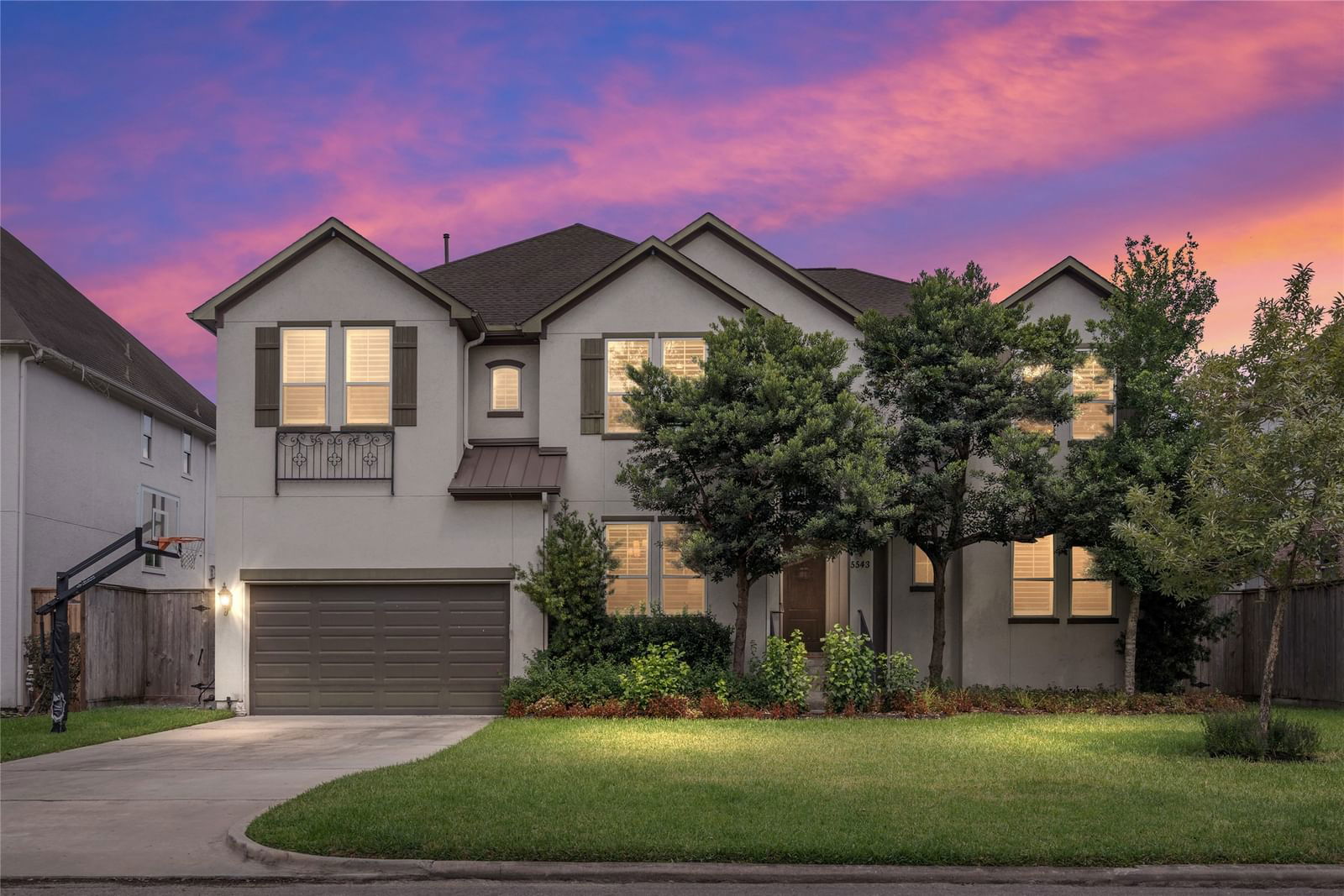 Real estate property located at 5543 Grand Lake, Harris, Richmond Plaza, Bellaire, TX, US