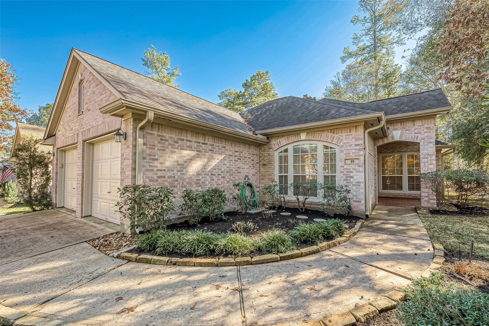 Real estate property located at 35 Sienna, Montgomery, Wdlnds Village Alden Br 30, The Woodlands, TX, US