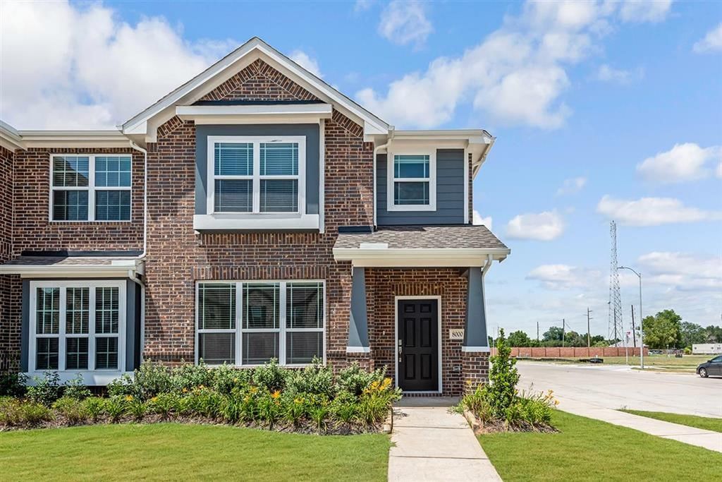 Real estate property located at 8002 Scanlan Oak -17, Fort Bend, Sienna Townhomes at Parkway Place, Missouri City, TX, US