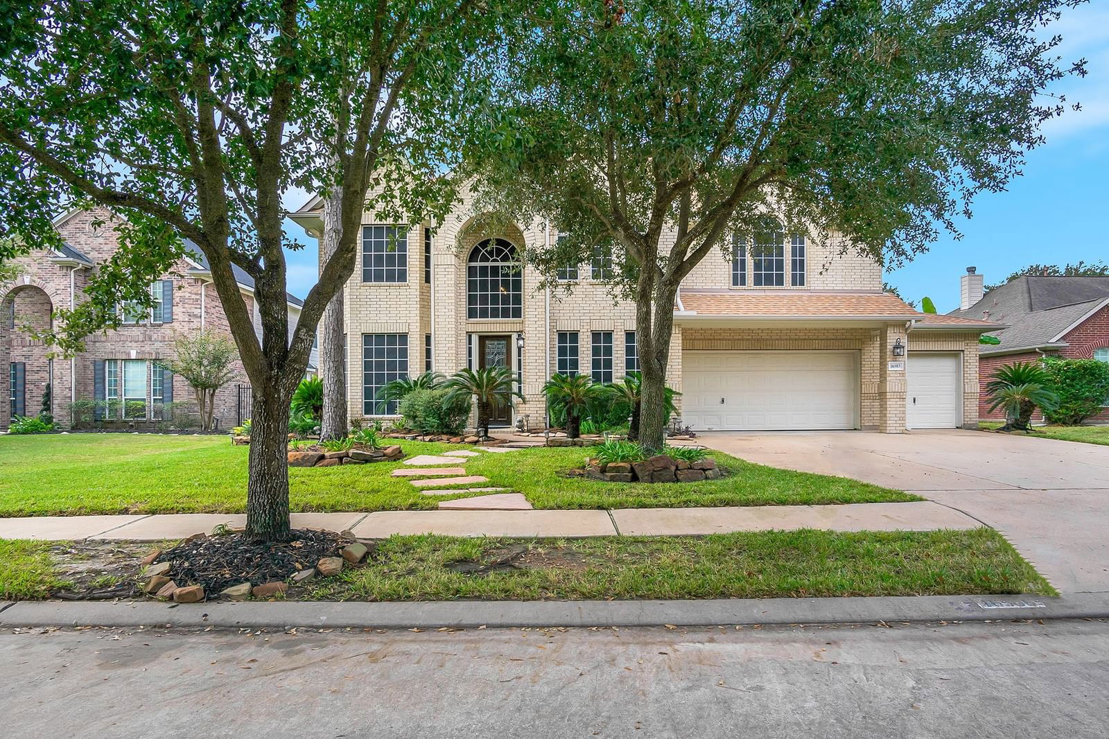 Real estate property located at 16503 Falcons Cove, Harris, Stone Gate, Houston, TX, US