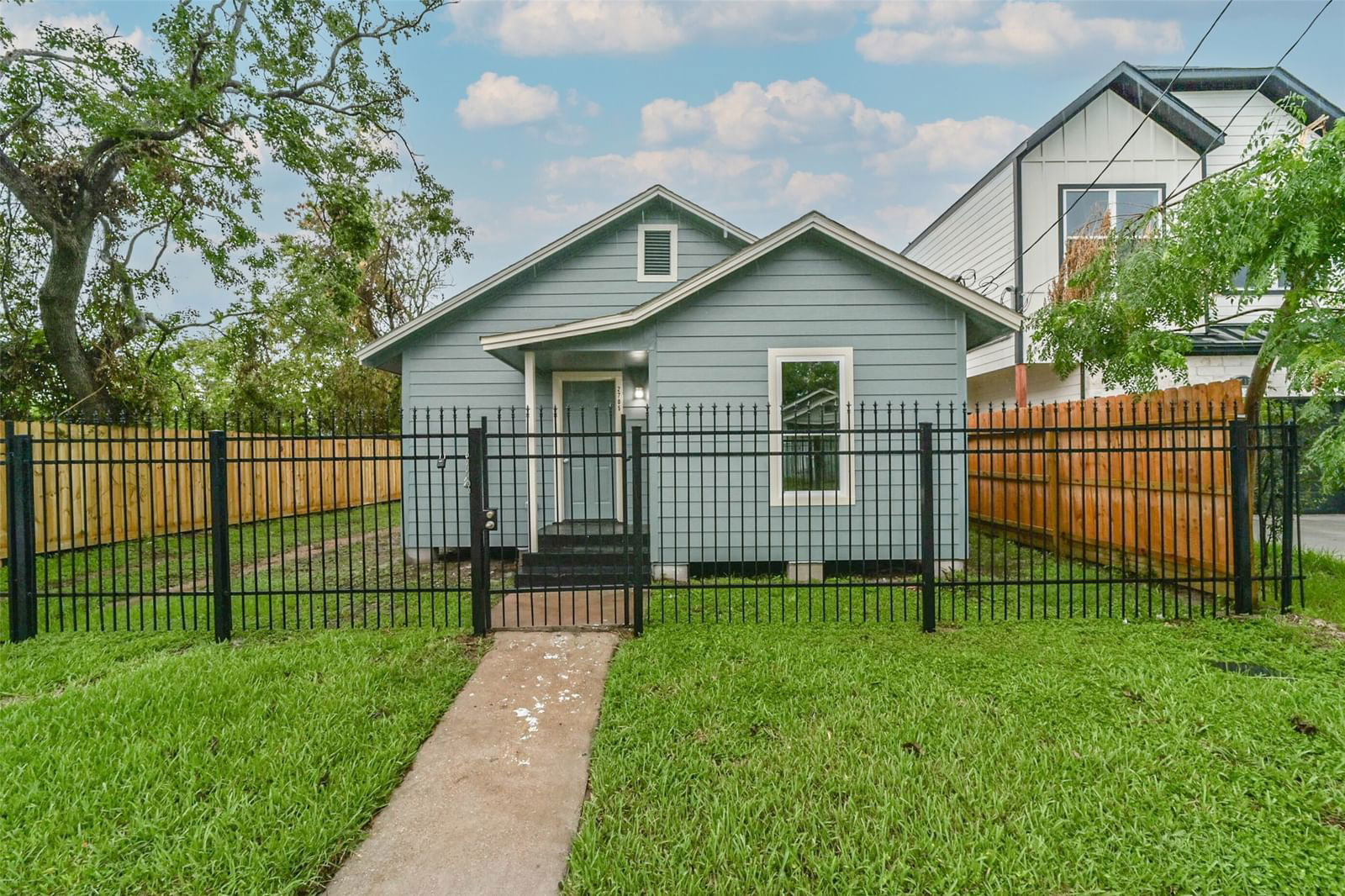 Real estate property located at 2705 Winbern, Harris, Holman Outlot 44, Houston, TX, US